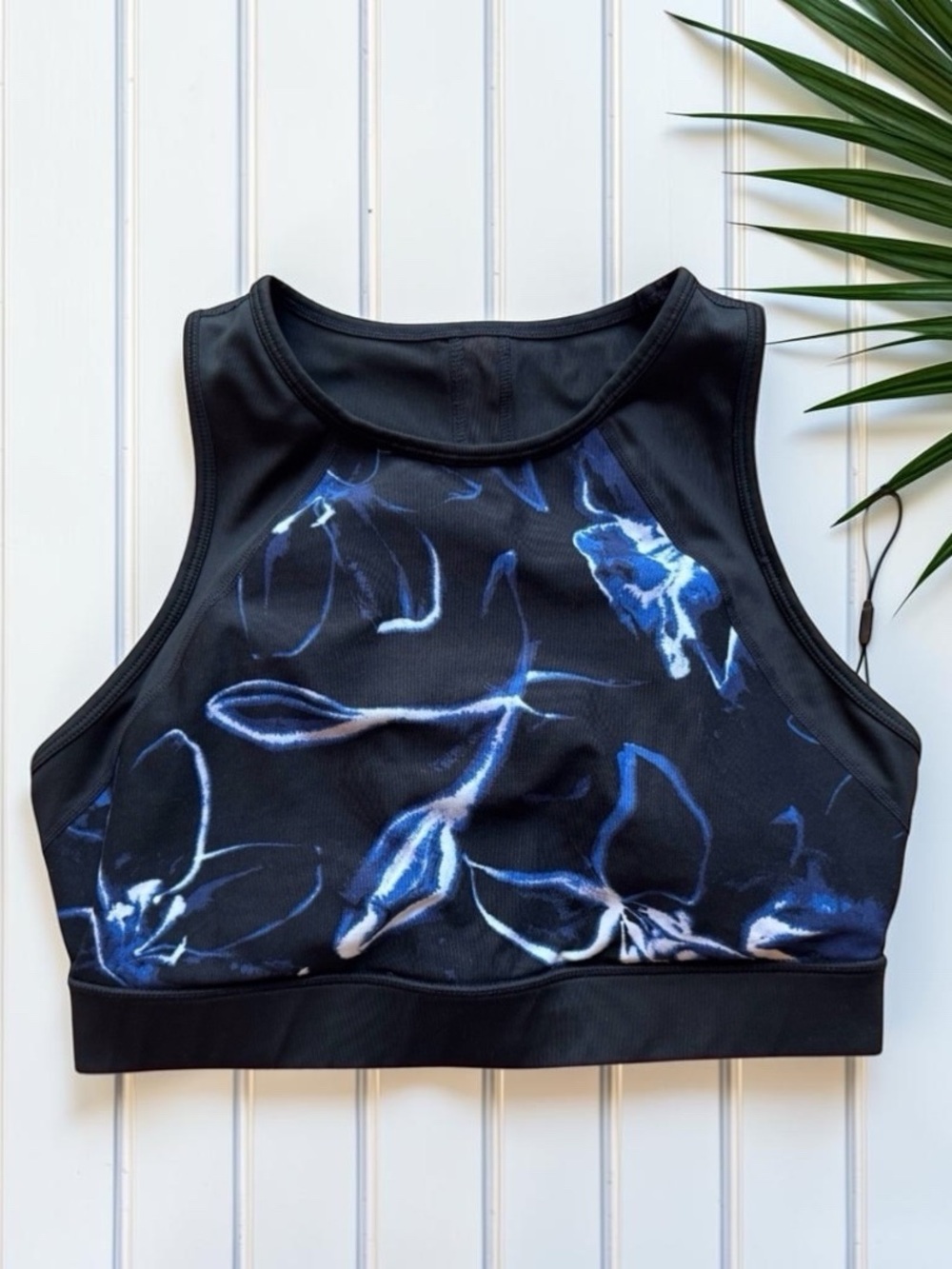 Donna Karan Active High Neck Sports Bra - L